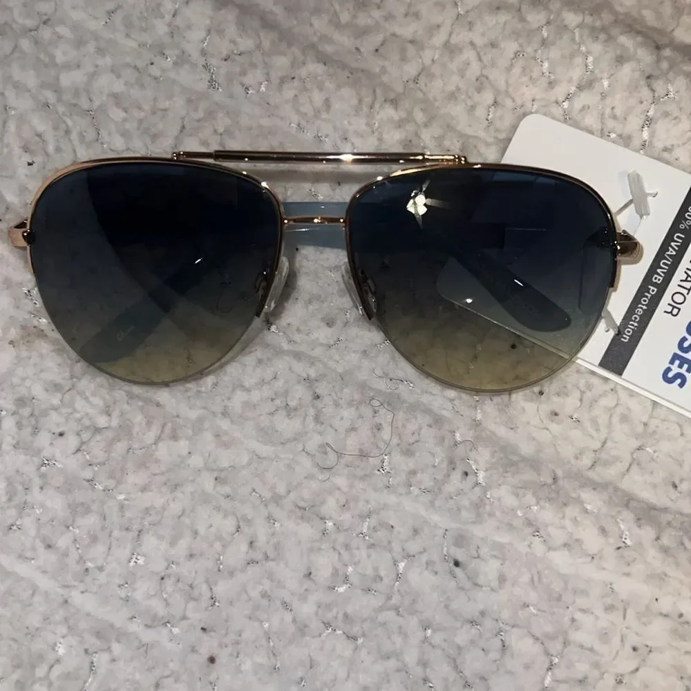 Stylish Gold Aviator type  Sunglasses